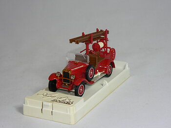 Citroen   C4  Brandbil  1:43  Solido