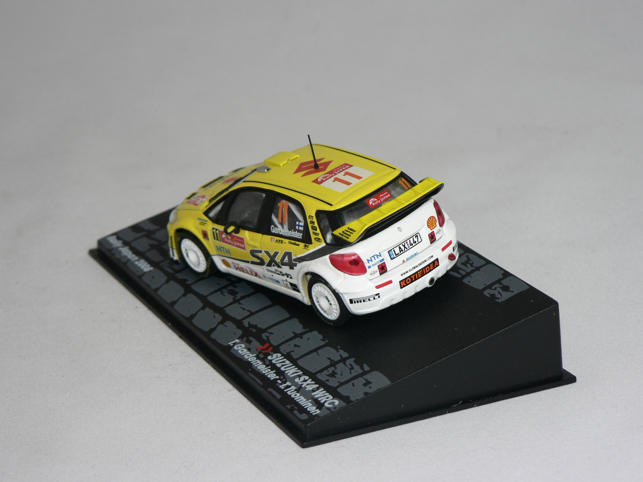 Suzuki SX4  #11  1:43  Champion Rally Cars  - 2