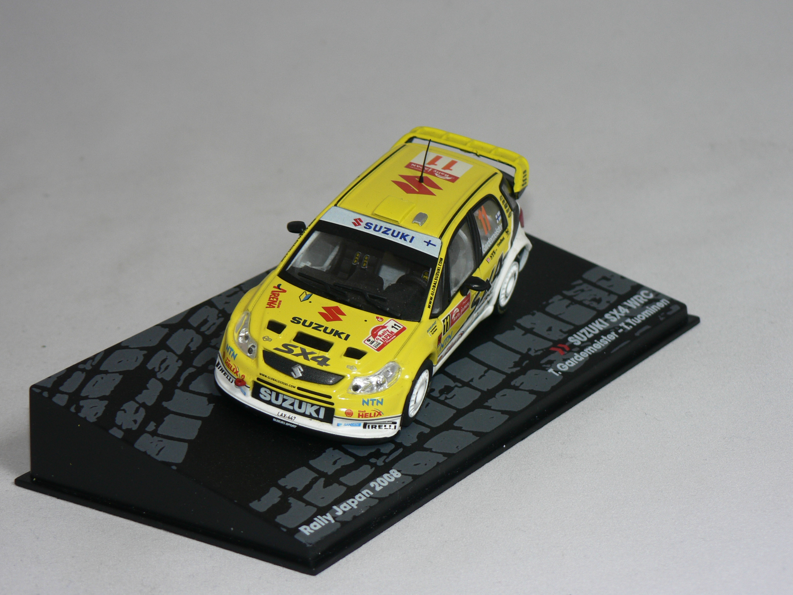 Suzuki SX4  #11  1:43  Champion Rally Cars 