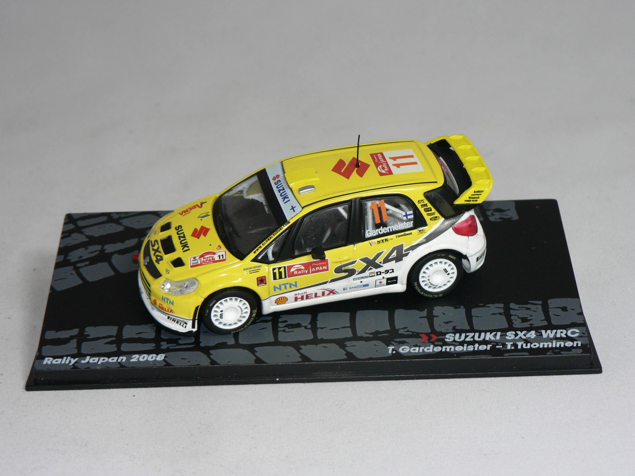 Suzuki SX4  #11  1:43  Champion Rally Cars  - 3