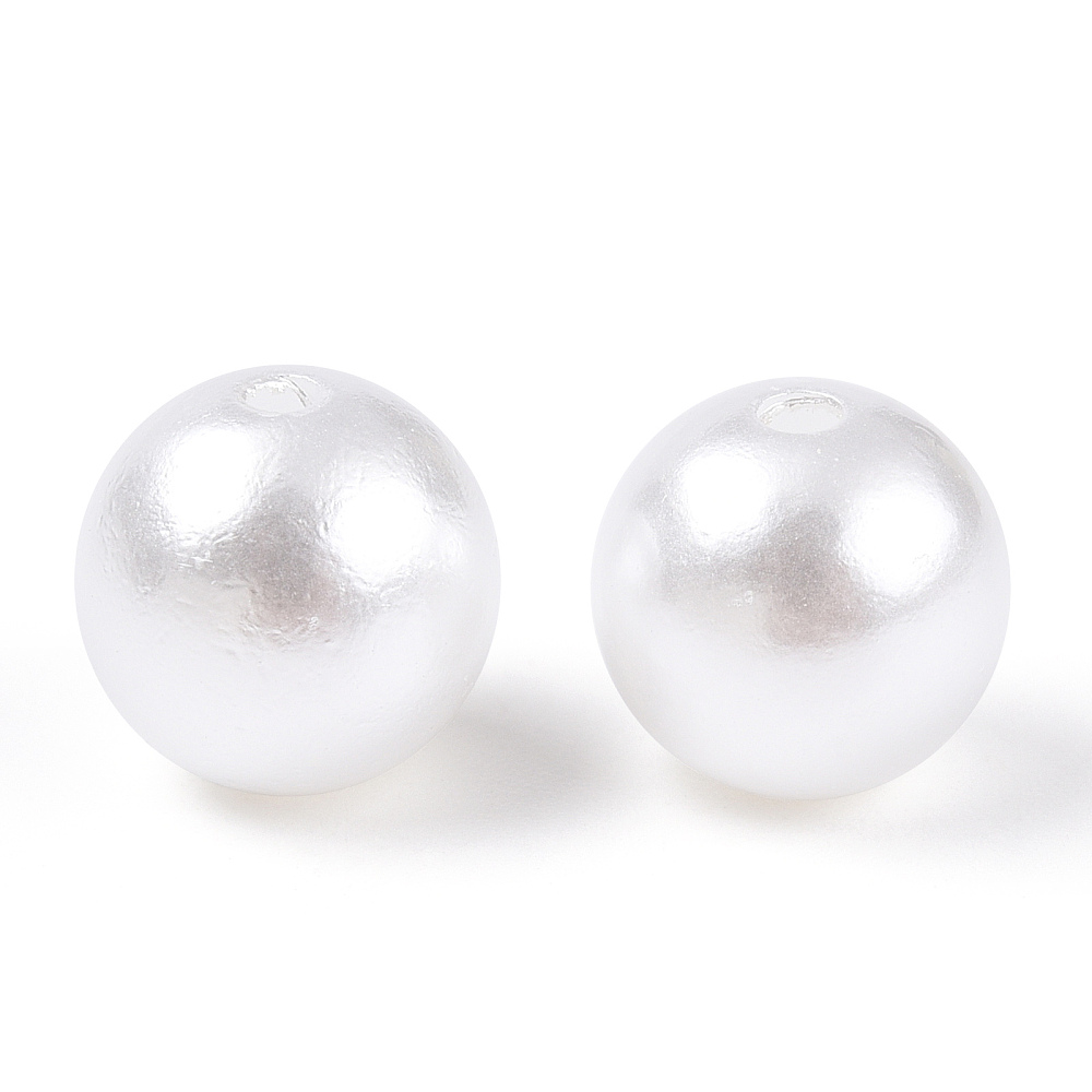 Vita runda akrylpärlor 10 mm med 1,8 mm hål, 30-pack, visade i närbild med mjuk pärlig glans