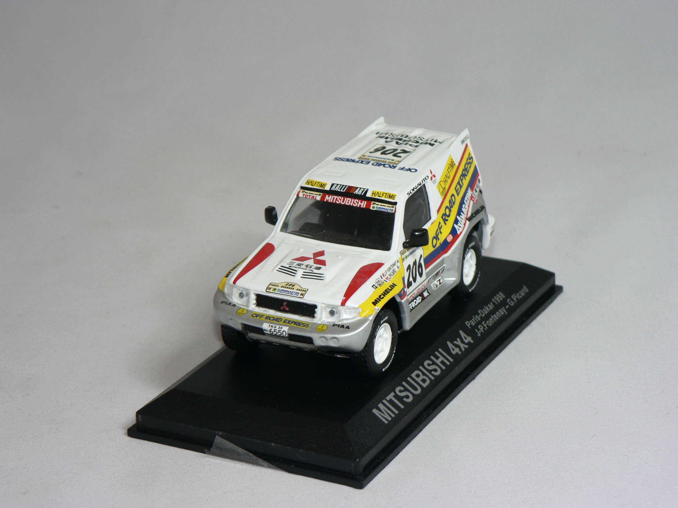 Mitsubishi 4x4  #206    Paris Dakar Rally 1998 1:43  Champion Rally Cars