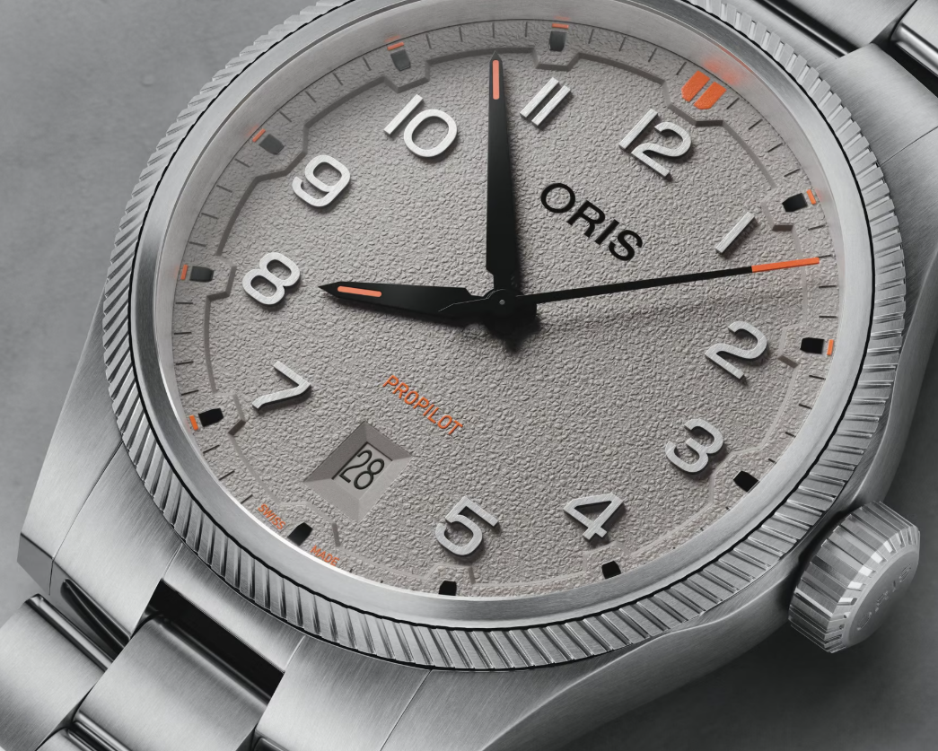 01 733 7805 4163-07 8 20 04LC Oris ProPilot Date 41 grå