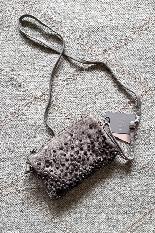 Unmade - Leather Petunia Clutch Grey