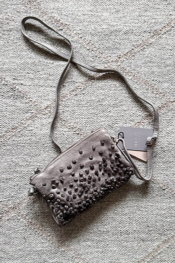 Unmade - Leather Petunia Clutch Grey