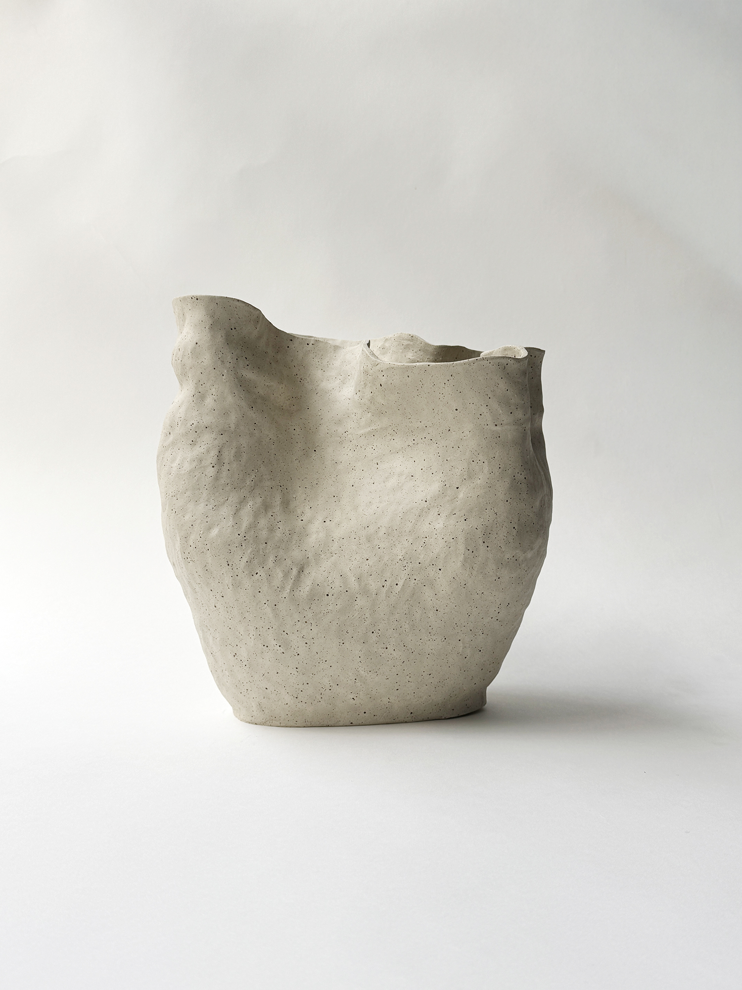 SCULPTURAL OBJECT Skirt with an Edge