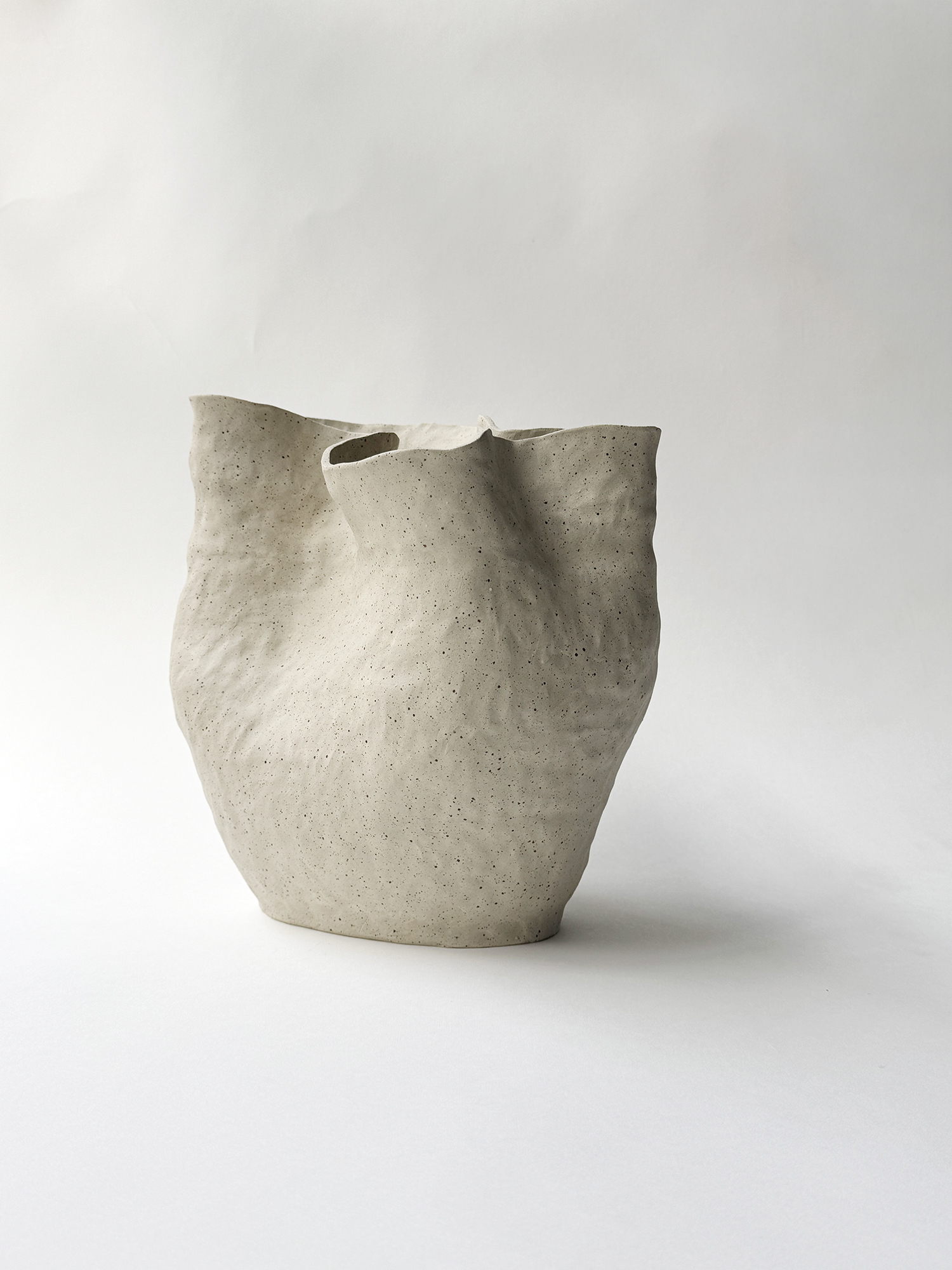 SCULPTURAL OBJECT Skirt with an Edge
