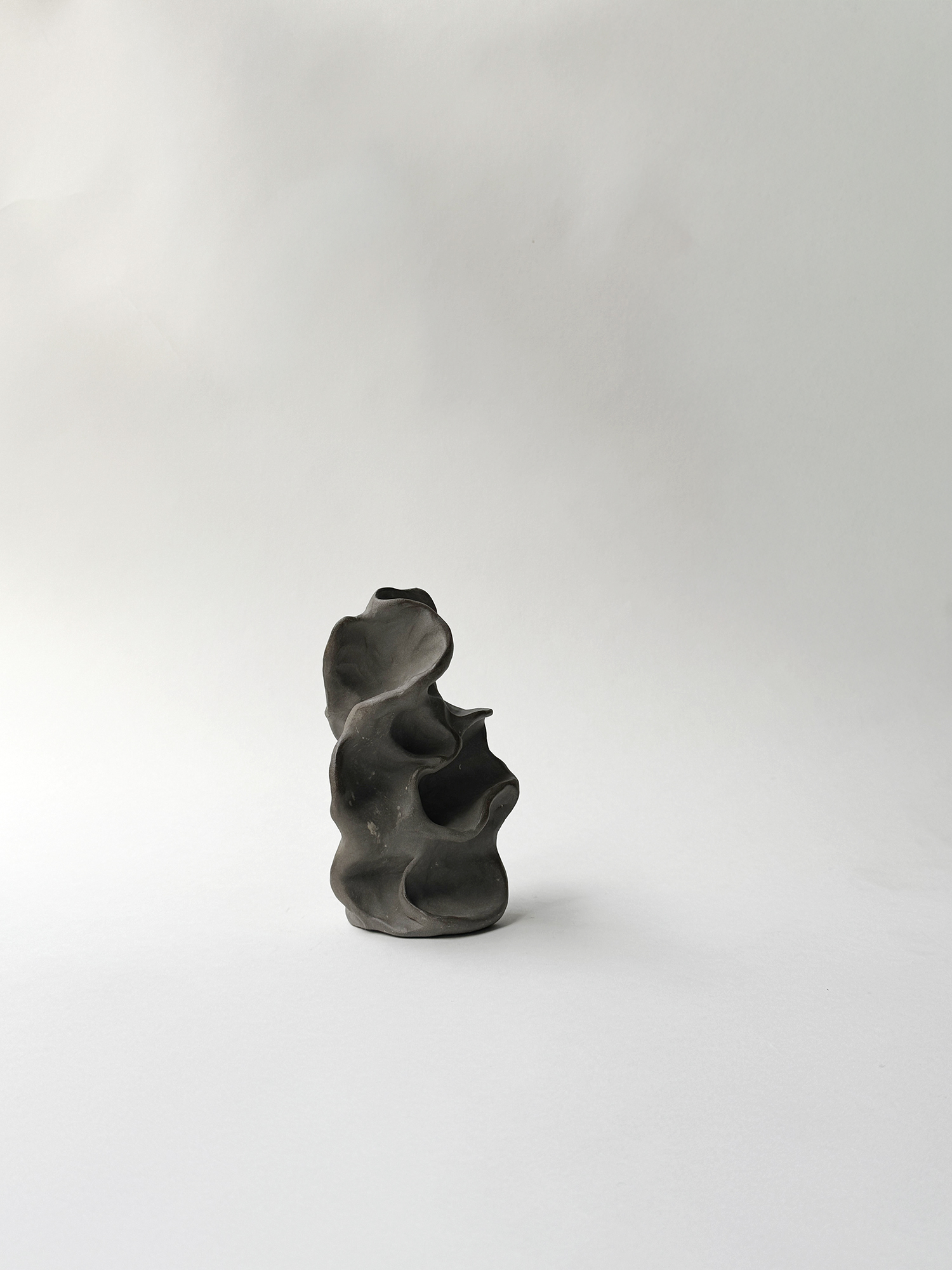 SCULPTURE Anthracite