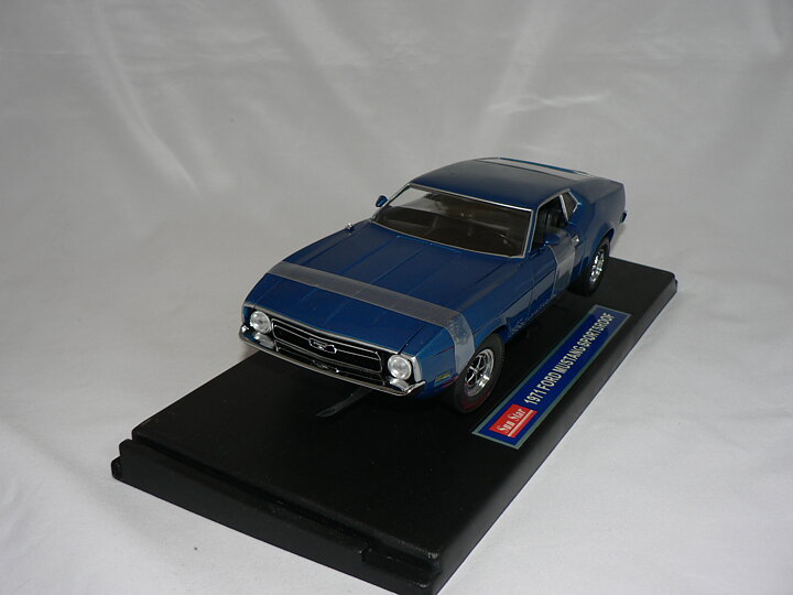  Ford Mustang  Sportroof  1971   1:18   Sun Star