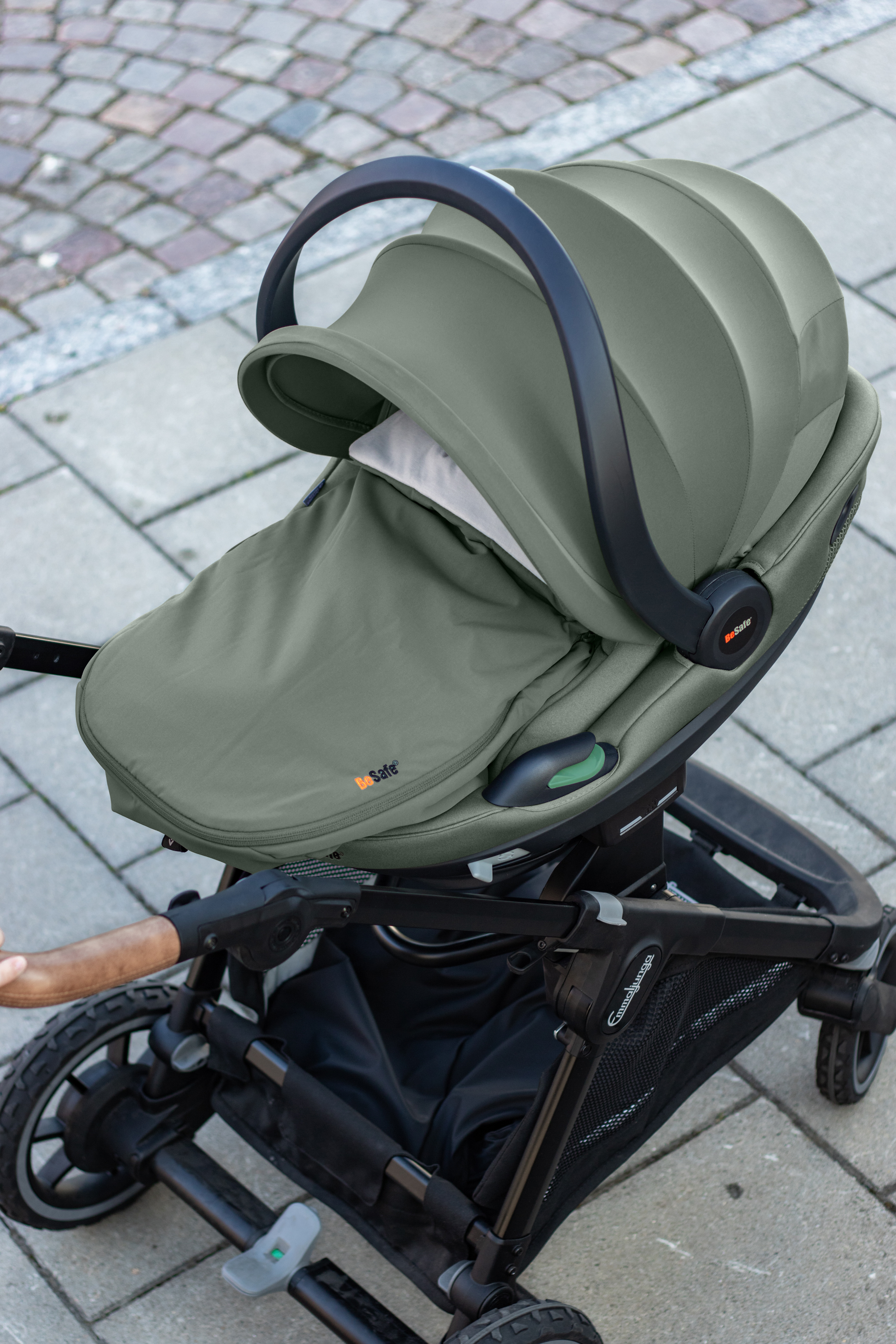 BeSafe Wind & Weather Cover - Meadow Green - 3