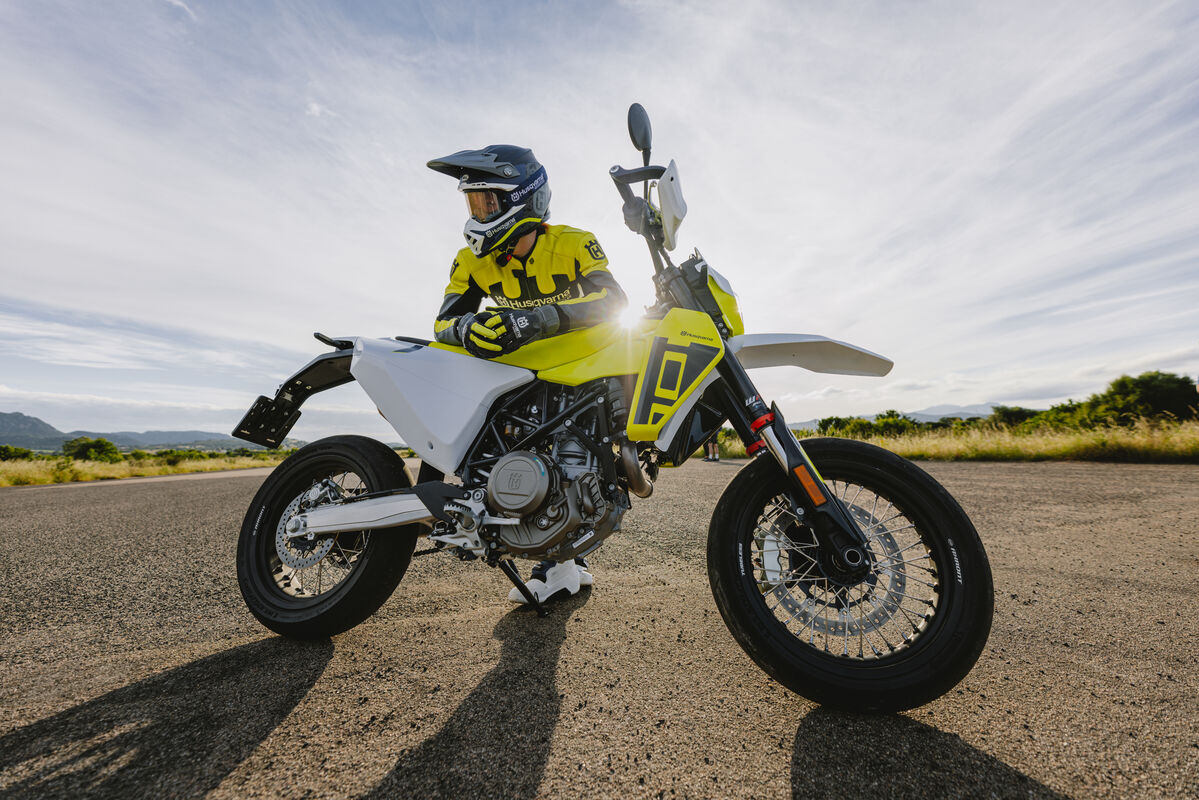 Husqvarna 701 Supermoto 2026 / Kampanj /  Räntefritt 24mån - 12