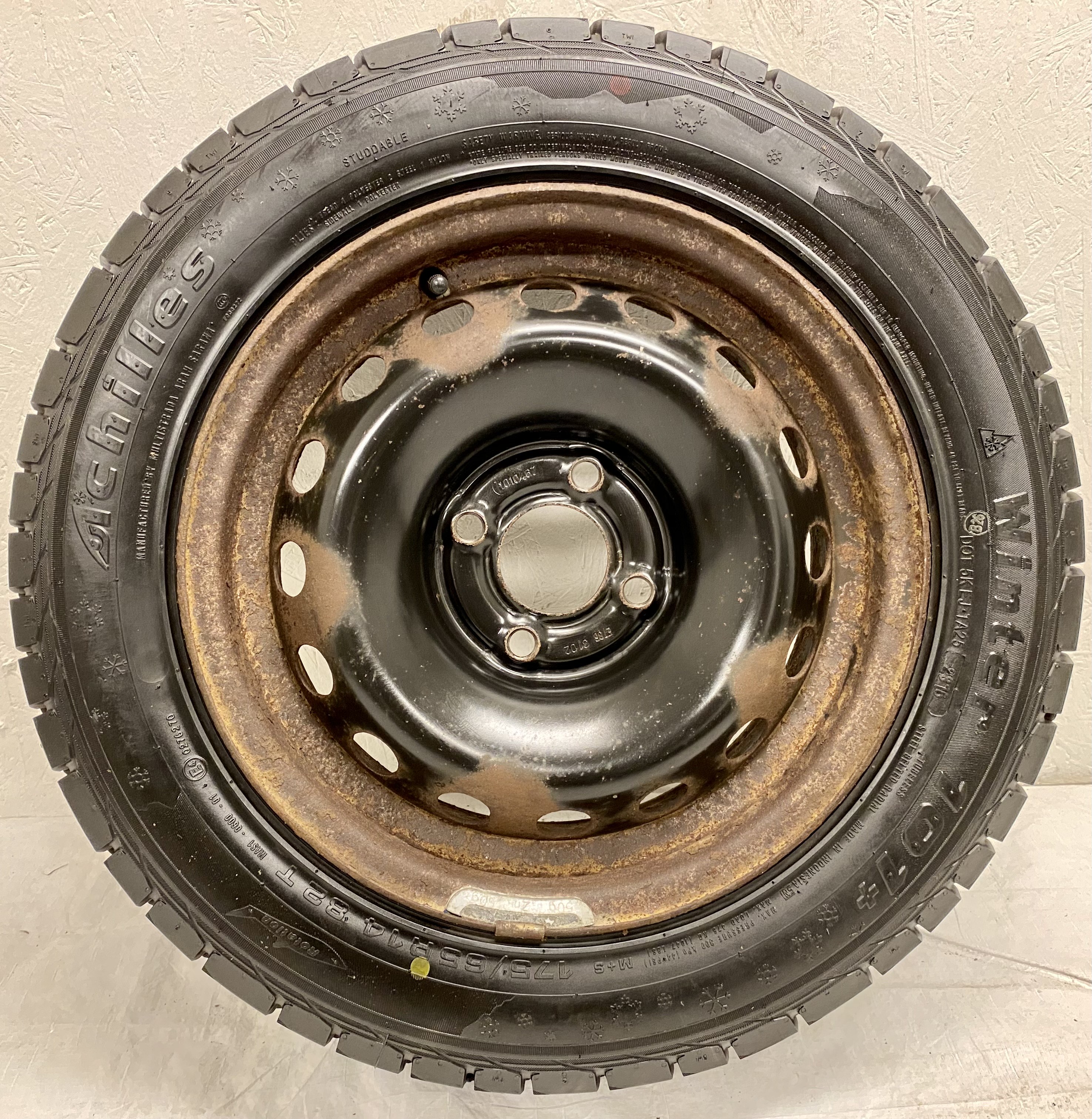 Kompletta Vinterhjul DUBB | 14" Plåt Renault Clio 1998-2005 4x100 6x14 ET36 60.1 | 175/65 R14 82T Achilles Winter 101+ | V23-2016 | 8|8|8|8 mm - 6