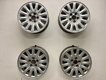 BEGAGNAT | 4 st | 15" VOLVO 940 1990-1998 9173603 ALUFÄLGAR | 5x108 6x15 ET25 65.1