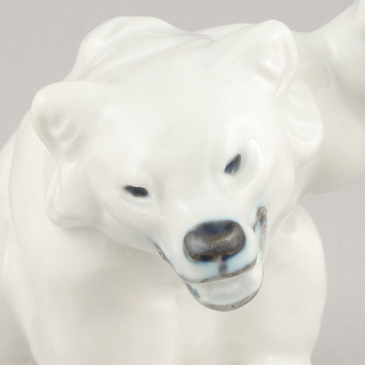 クヌート・キューン  腕をあげたシロクマの子  9cm  20世紀  #21433