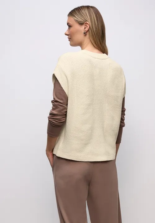 LTD QR Chenille Sleeveless Sweater - Soft Beige - Street One - 4