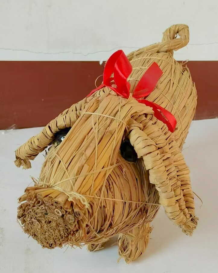 Halmgris Åke, 40 cm