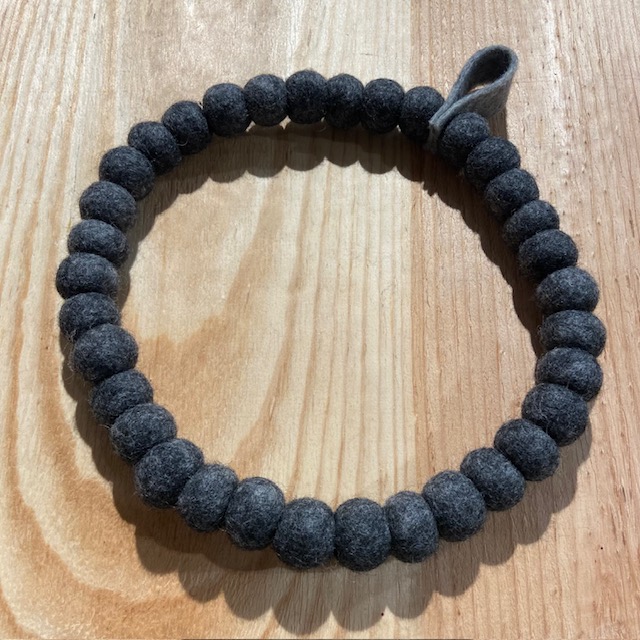 Wooldesign Krans eller Grytunderlägg av ullbollar i ring  i 2-pack - 7