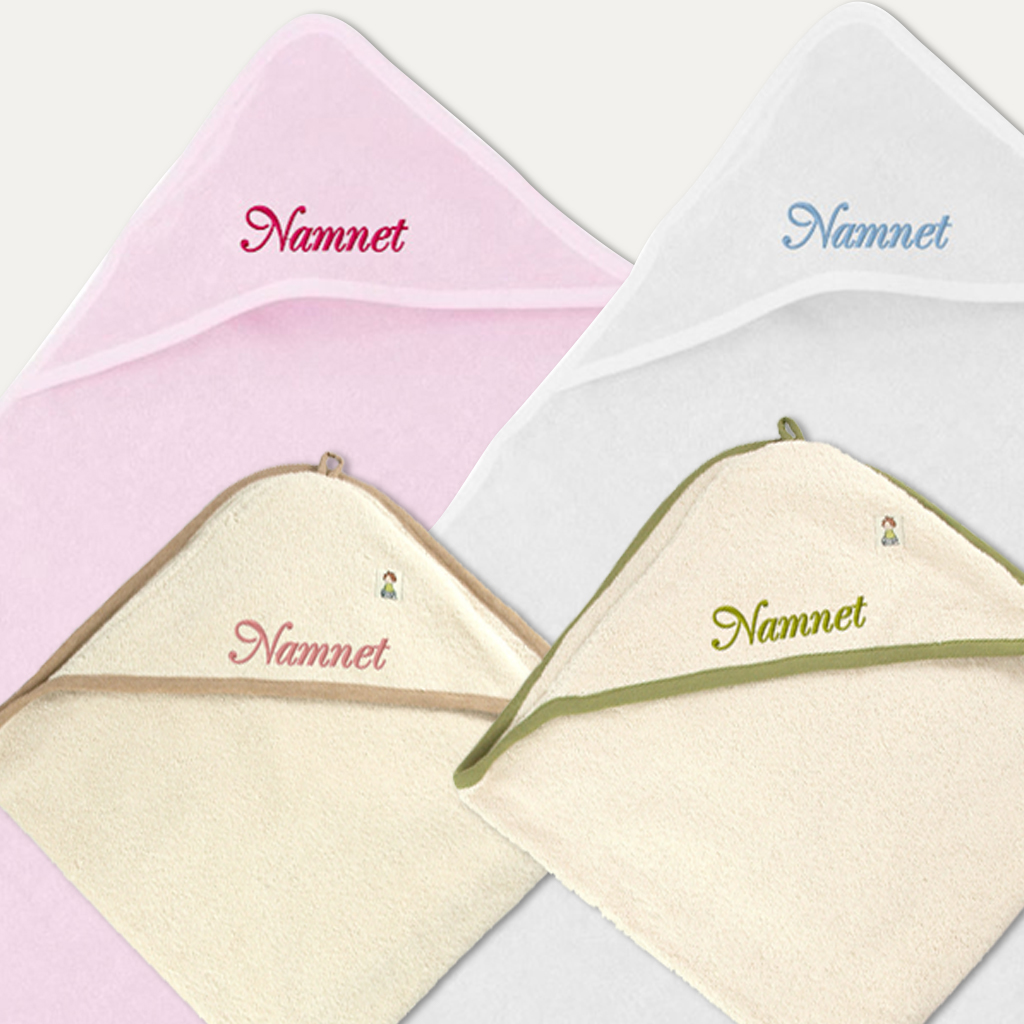 Badcape med broderat namn