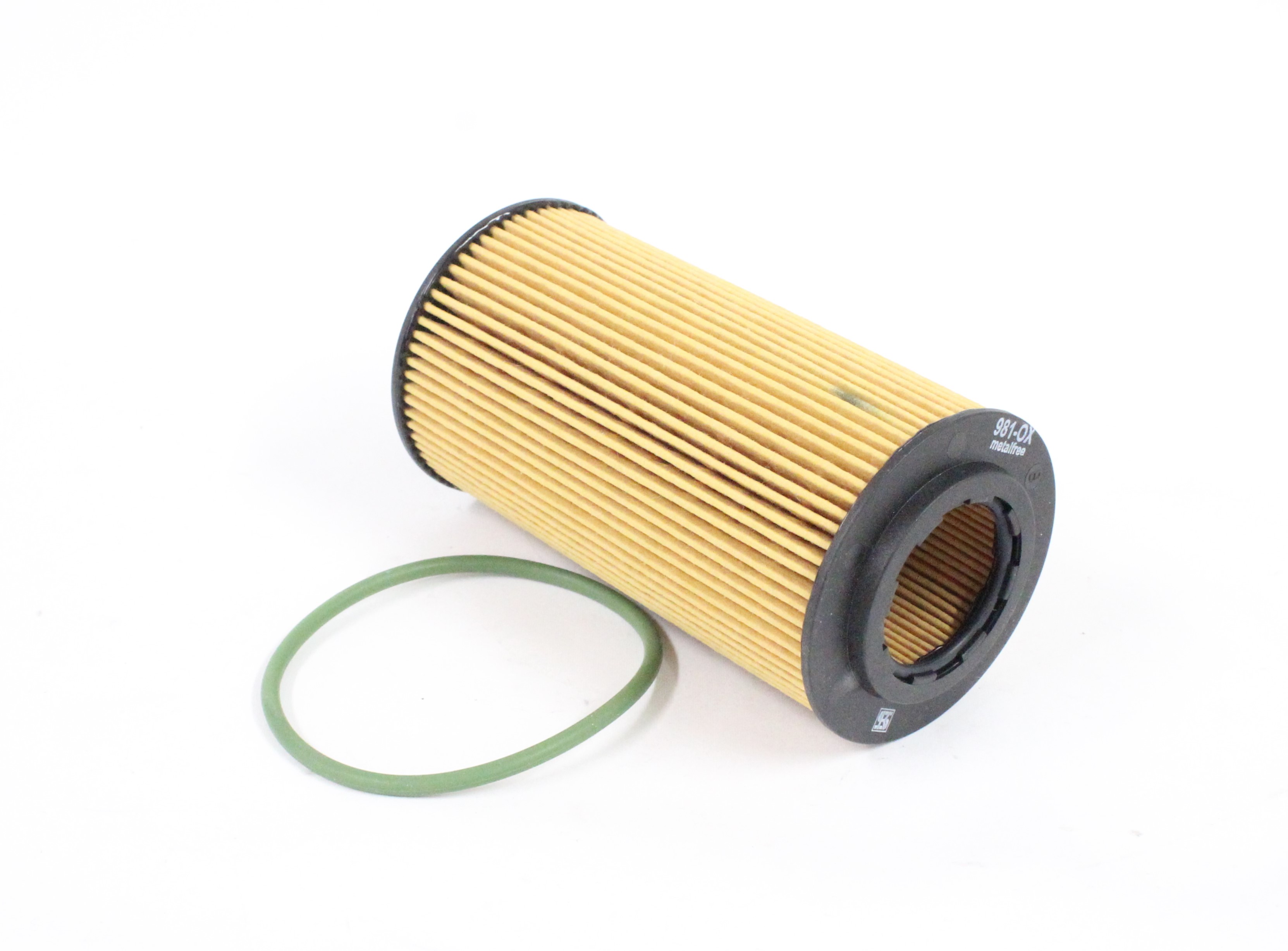 Oil filter, D5244T