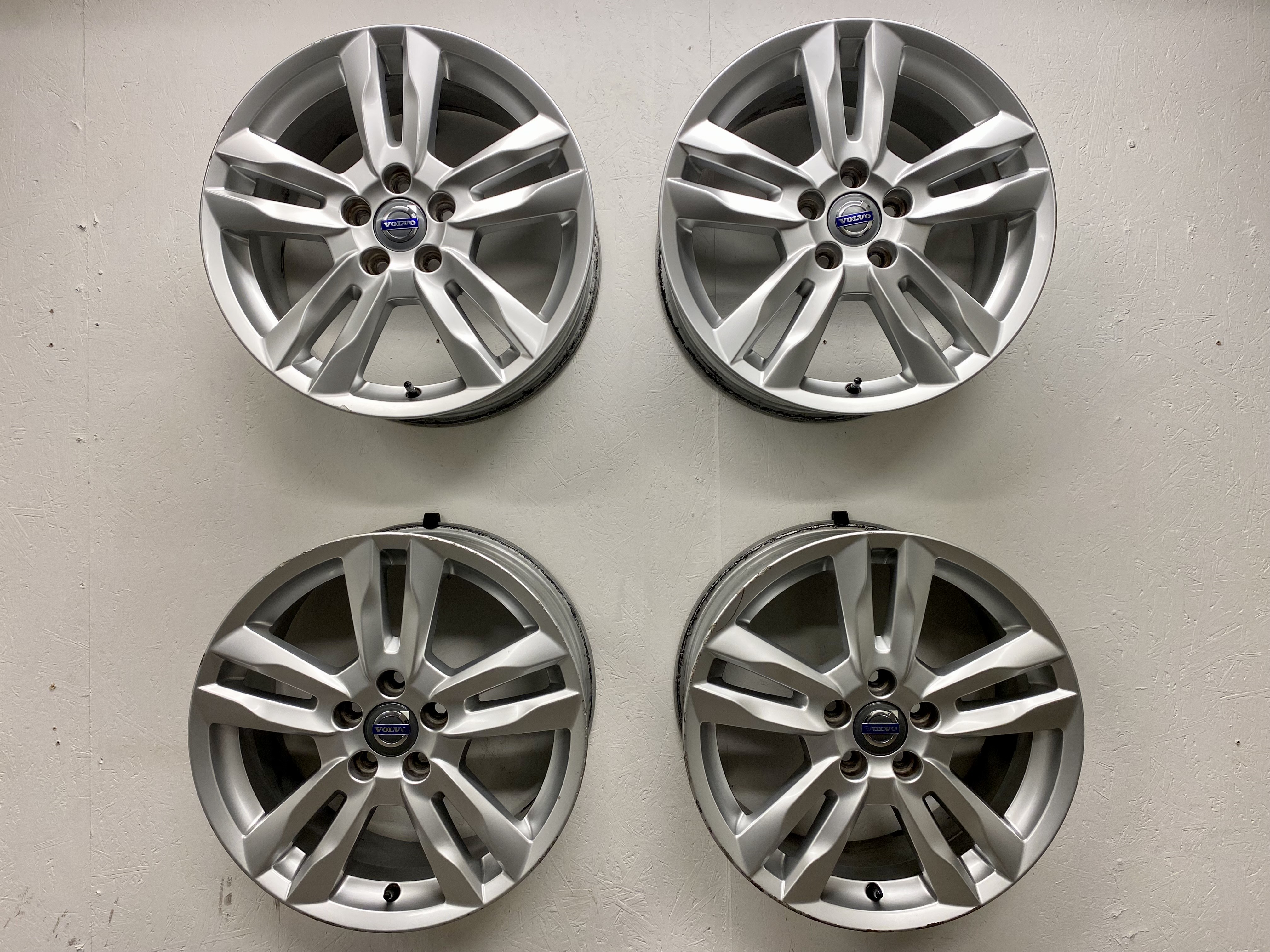 BEGAGNAT | 4 st | 17" VOLVO NJORD S60 V60 S80 V70 V40 S40 V50 C30 C70 31200603 ALUFÄLGAR | 5x108 8x17 ET55 63.4
