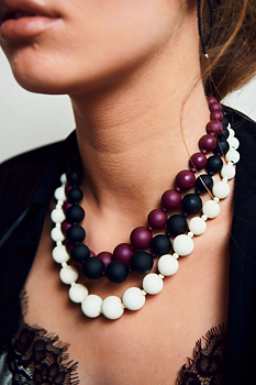 BOW19 Big Bead Necklace Black