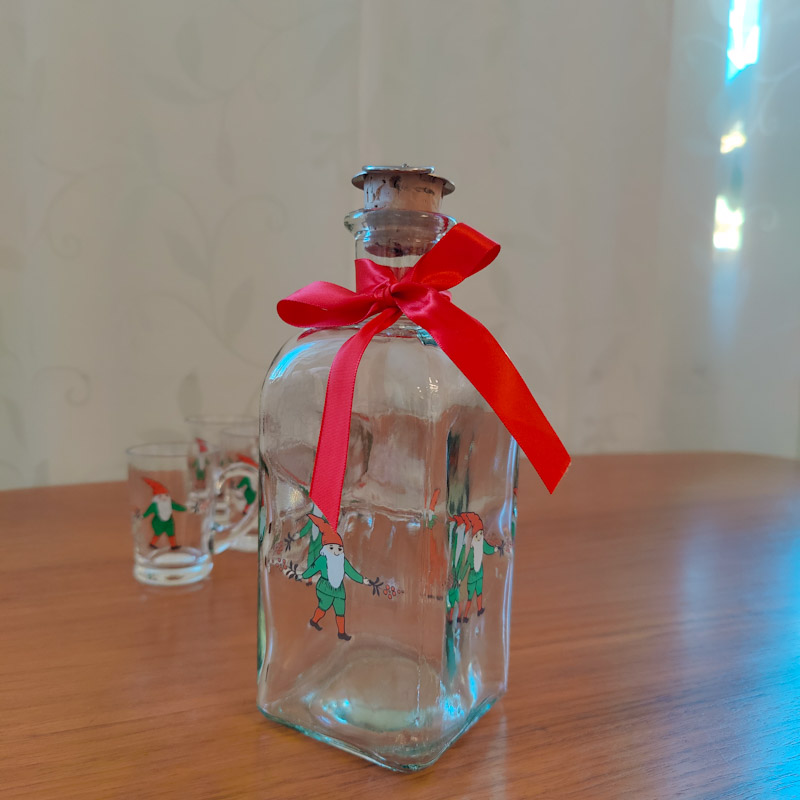 Karaff  & Glas med tomtedekor - 2