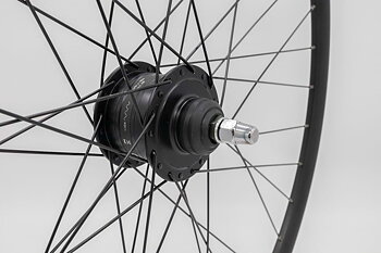 Framhjul LiTE 700C/622-18 D/W Mutter Dynamo hub Disc C/L Svart