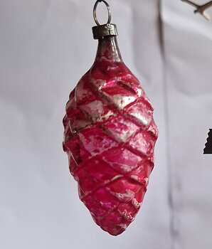 Christmas tree cone glass vintage red and pink