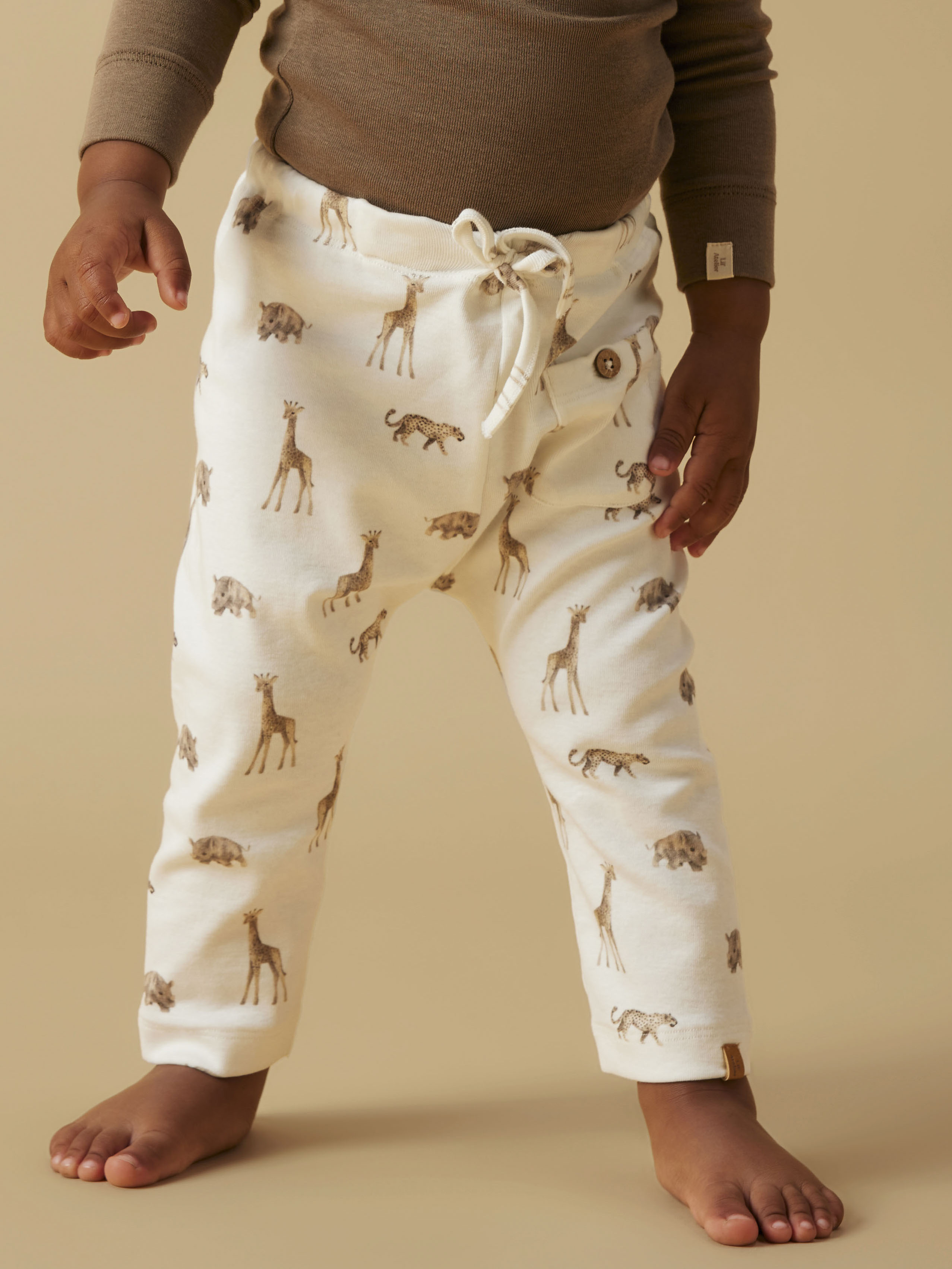 NBMGAYO ELO LOOSE PANT LIL NOOS Coconut Milk ANIMALS AFRICAN - 4