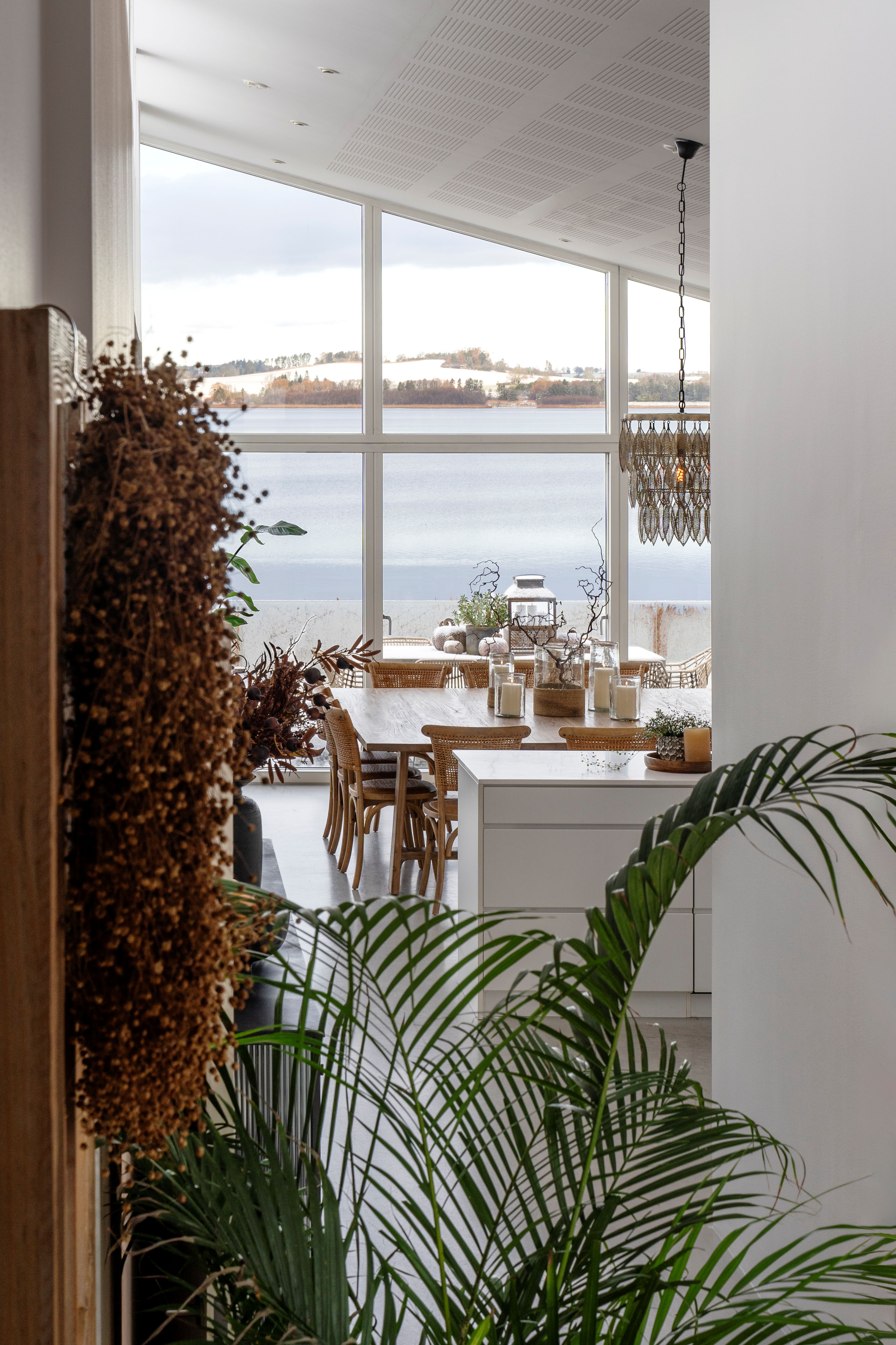 Matstol i rotting, fransk stil från Chic Antique