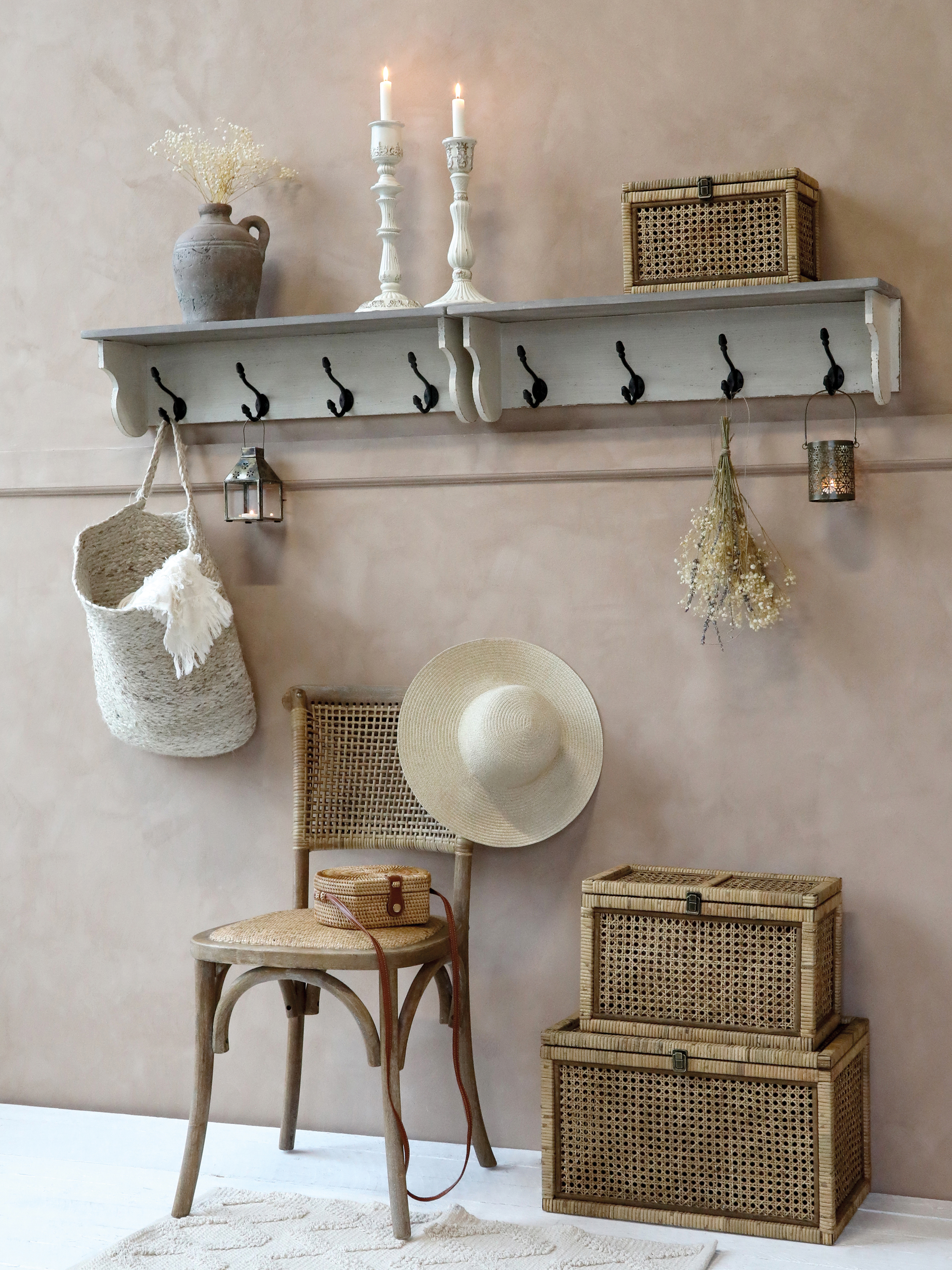 Matstol i rotting, fransk stil från Chic Antique