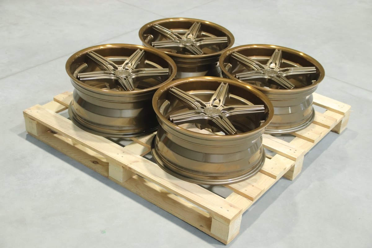 SET 4 st | 19" Concaver CVR9 Glossy Bronze | 5x108 8.5x19 ET20 72.6