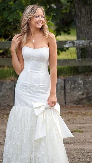 En gåva med rosett - Bride