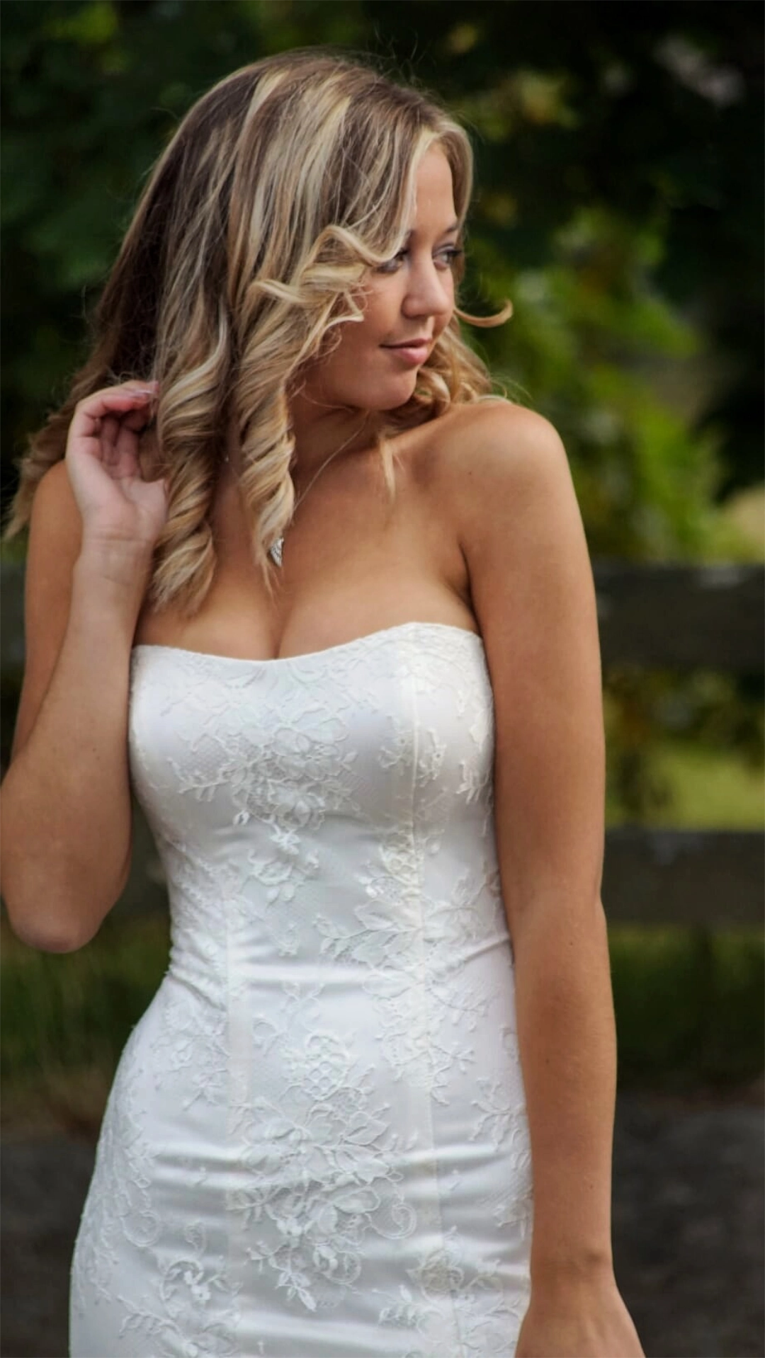 En gåva med rosett - Bride