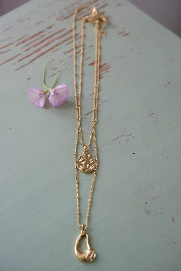 Ioaku - Goddess Seed Necklace Gold