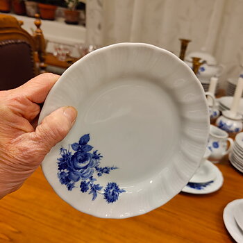Classic Romance Echt Cobalt assiett från Svaneholm