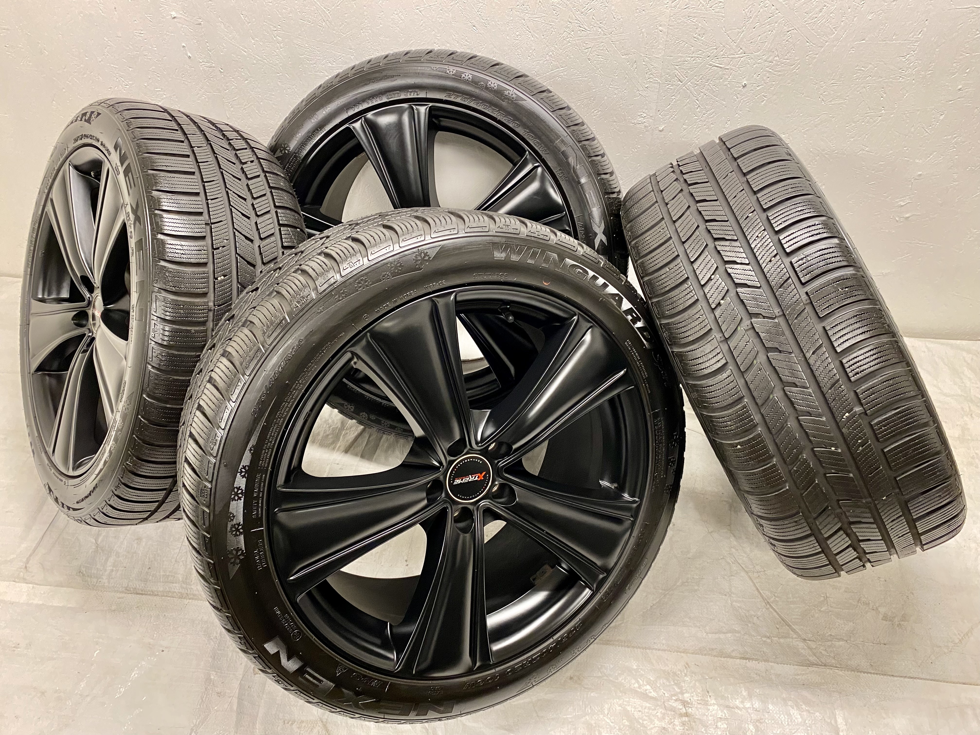 Kompletta Vinterhjul Friktion 4st | 20" Xtreme Audi SUV 5x112 9x20 ET35 72.2-66.6 | 275/40 R20 106W Nexen Win Guard Sport | V23-2015 | 8|8|8|8 mm - 2