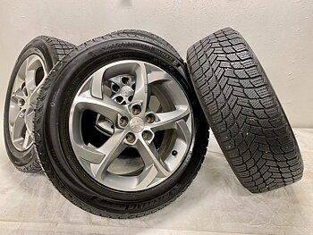 Kompletta Vinterhjul Friktion 4st | 17" Peugeot 508 9671401677 5x108 7x17 ET46 65.1 | 225/55 R17 101H XL Michelin X-Ice Snow | V38-2023 | 7|7|7|7 mm