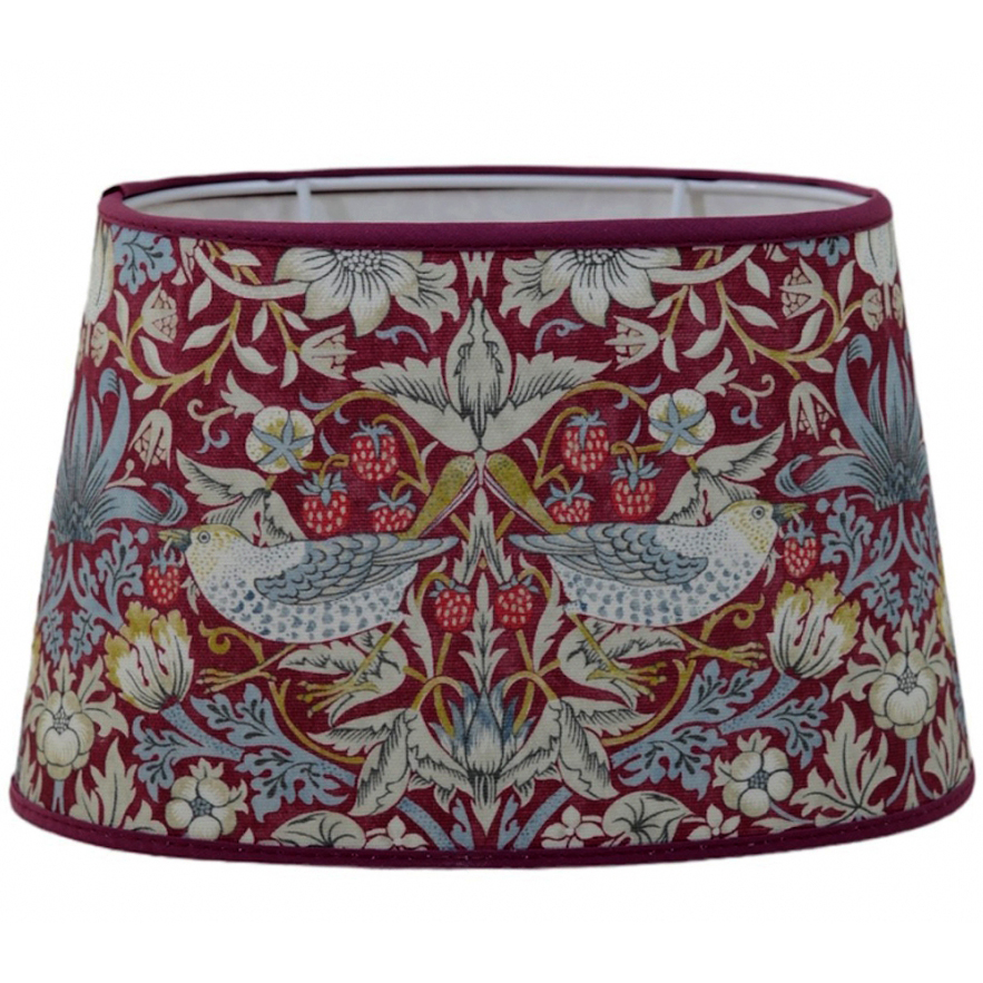Lampskärm (oval) Strawberry Thief Plum - William Morris