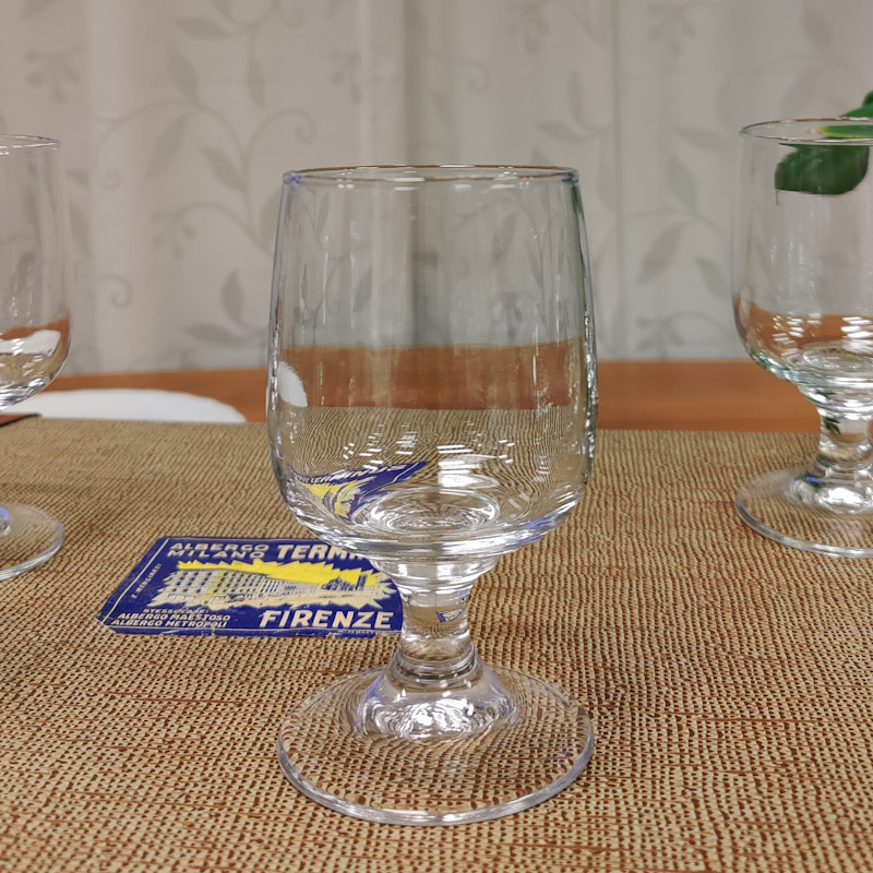 Glas på fot - 2
