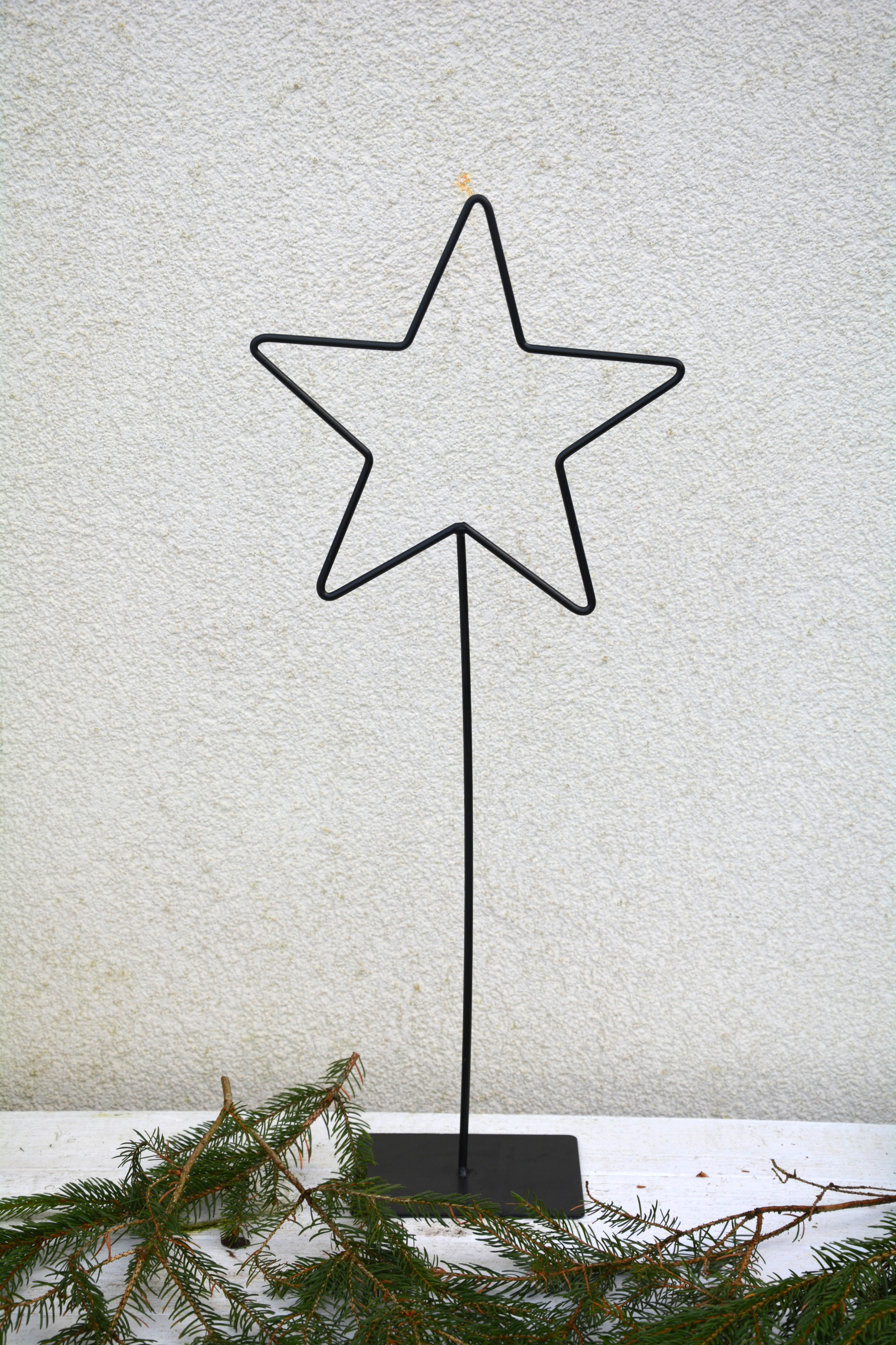 Svart stjärna på fot i metall 61 cm - 3