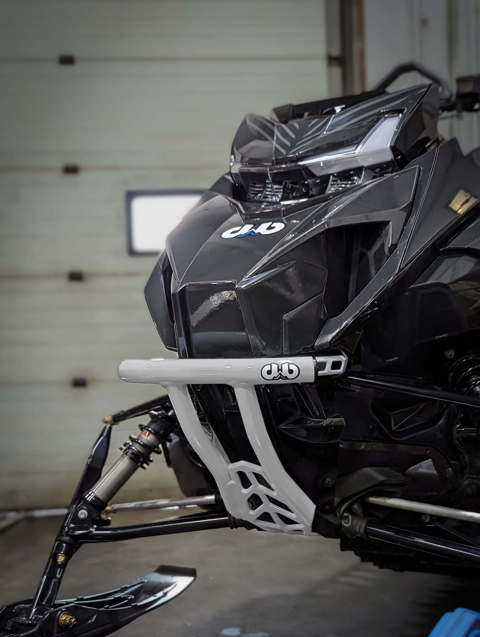 Backwoods BMP Frontbåge Arctic Cat Catalyst - Spökgrå