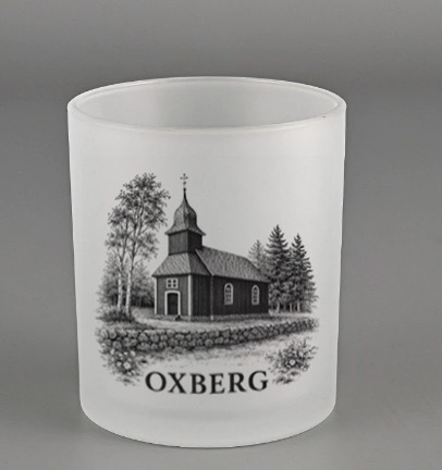 Ljuslykta i frostat glas - Oxbergs kapell