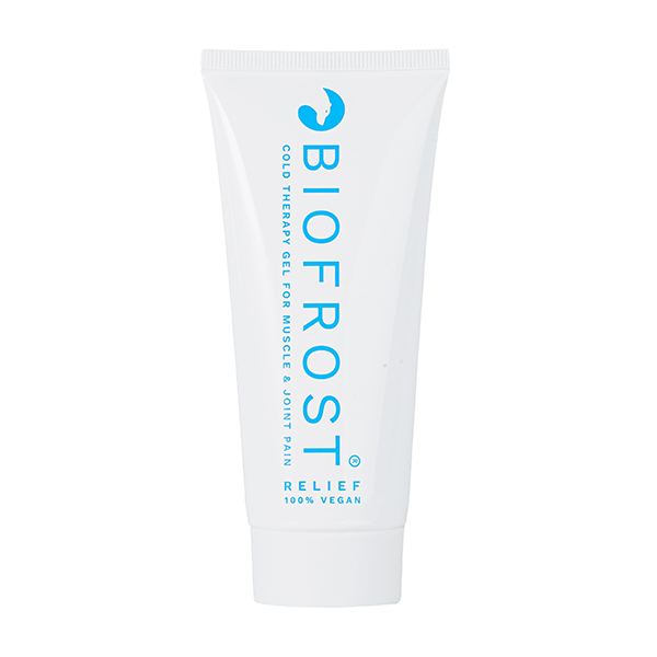 en vit stående plast-tub med blå text som säger biofrost relief