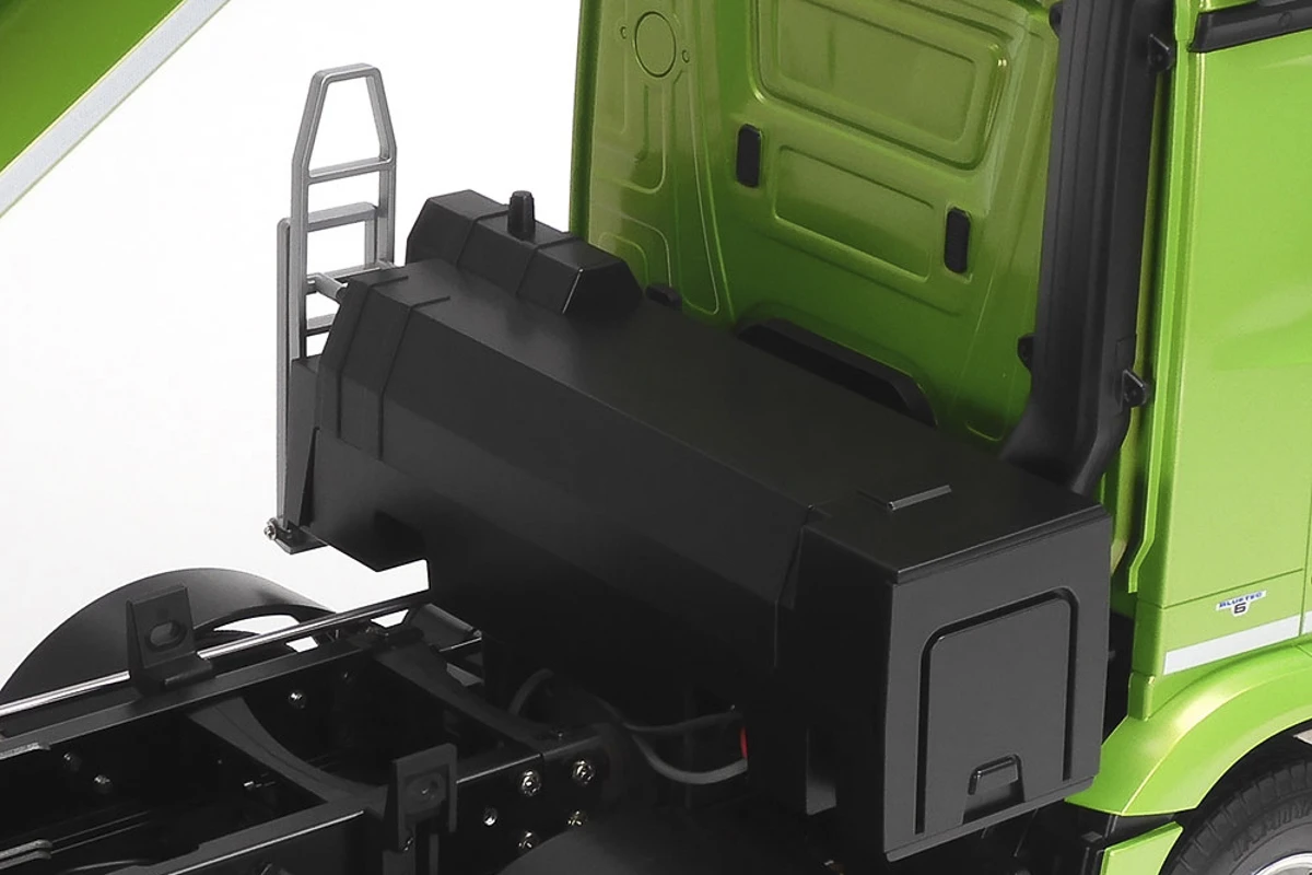 Mercedes-Benz Arocs 4151 8x4 Tipper Truck, green 1/14 - 6