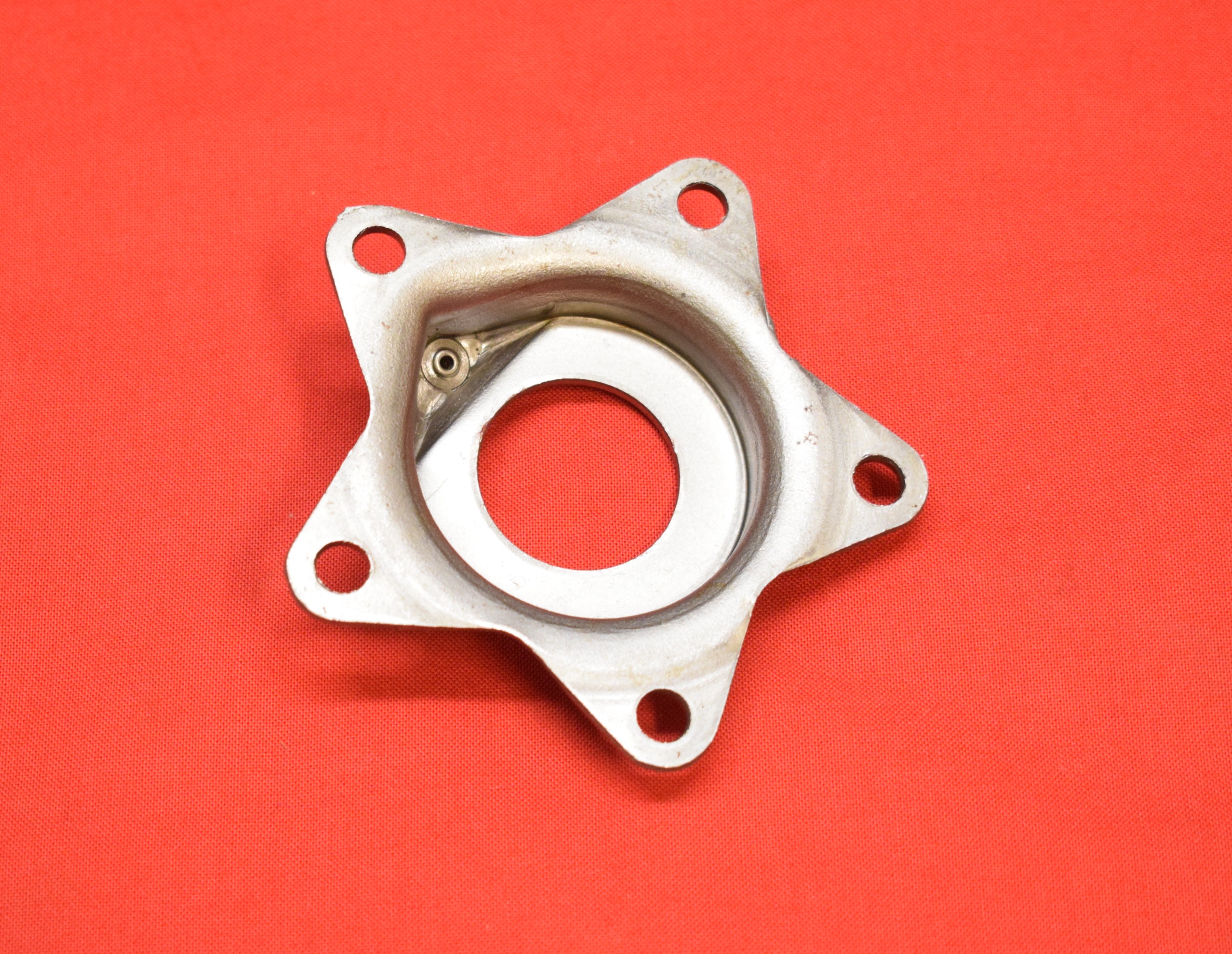 Star hub Cover inner, with grease fitting Harley 1936-66 - 2