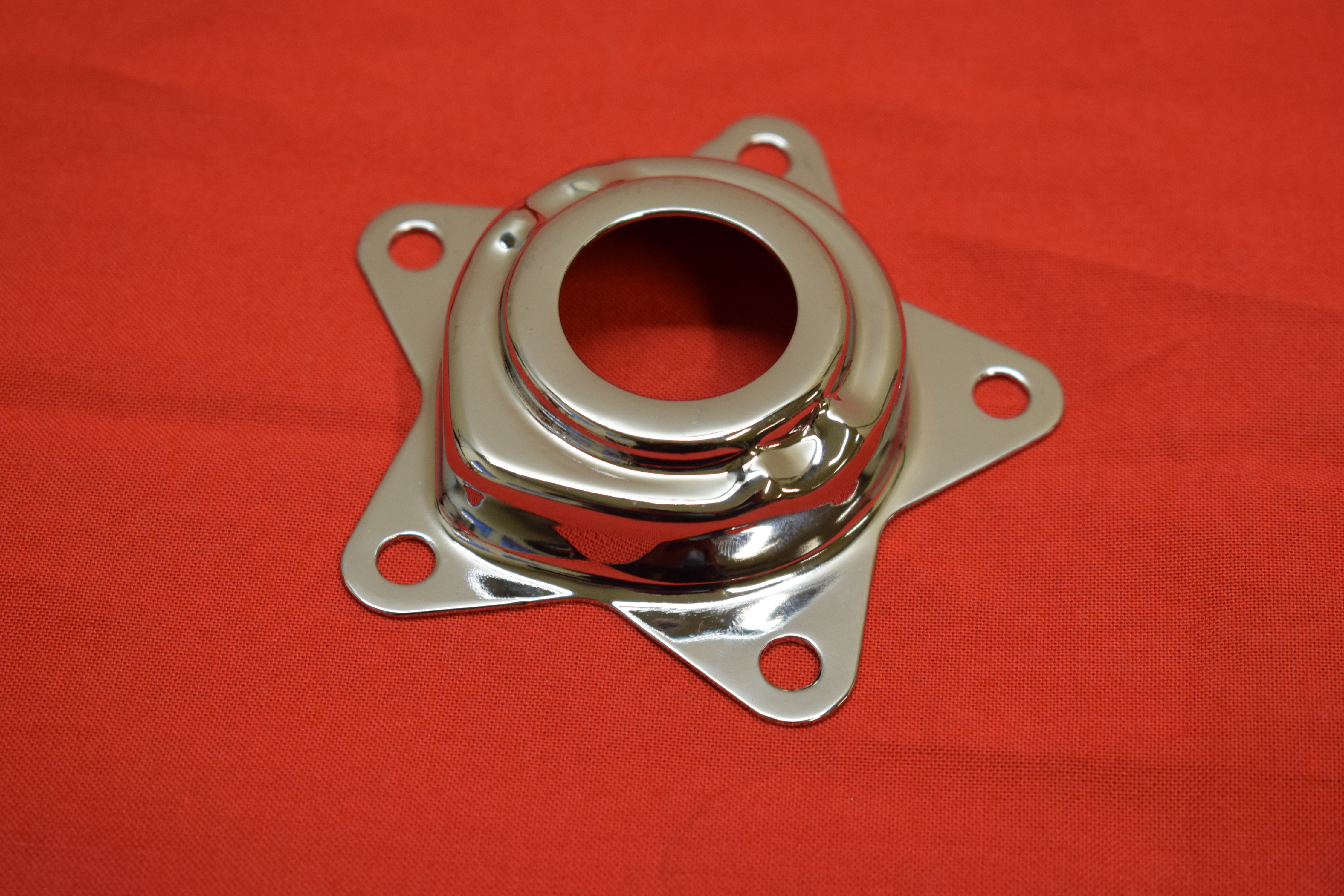 Star Hub outer cover without grease fitting hole, Harley 1936-54
