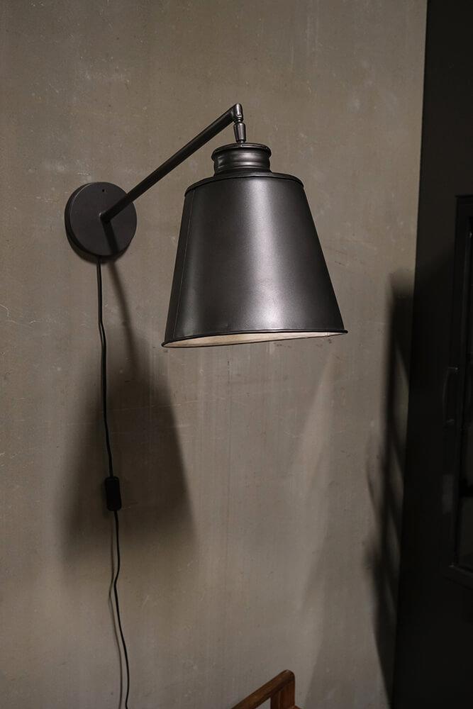 Flash Vägglampa i järn  - 4