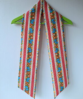 Smal scarf sydd i vintagetyg, Makiato Ny