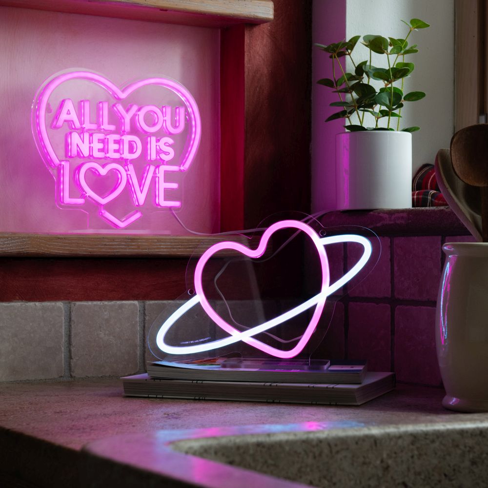 It's a sign, LED-lampa med neon-effekt, All you need is love - 6